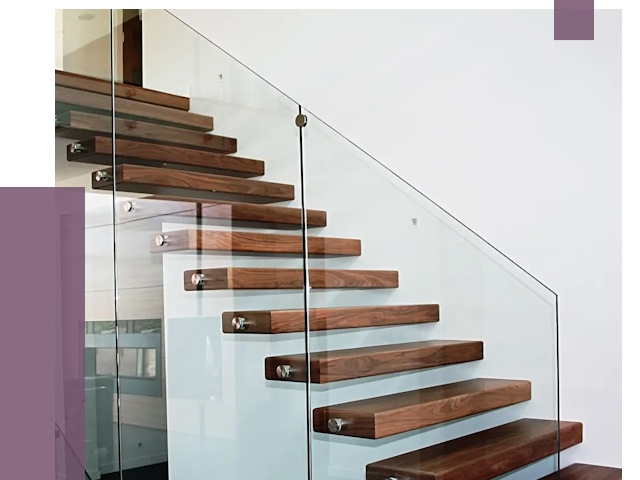 Стеклянные перила для лестницы в Торжке от 14825 руб.