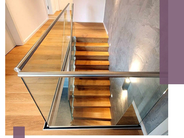 Перила для лестницы в доме — изготовление и монтаж в Торжке