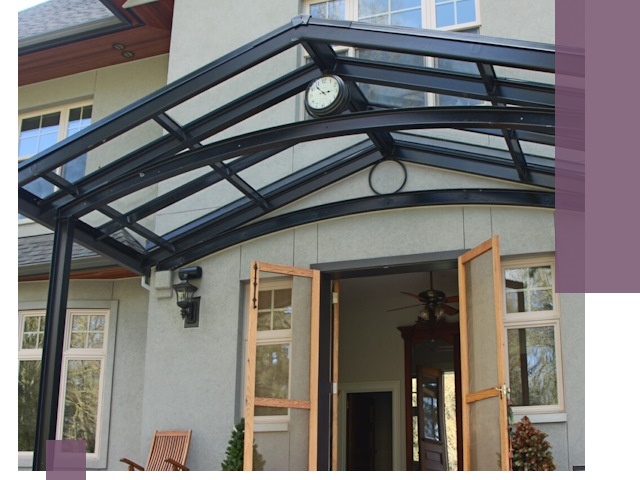 Изготовление и монтаж навесов и козырьков в Торжке