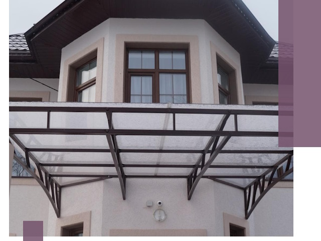 Козырьки из поликарбоната под ключ в Торжке