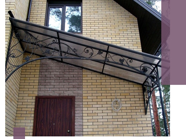 Односкатные козырьки из металла под ключ в Торжке