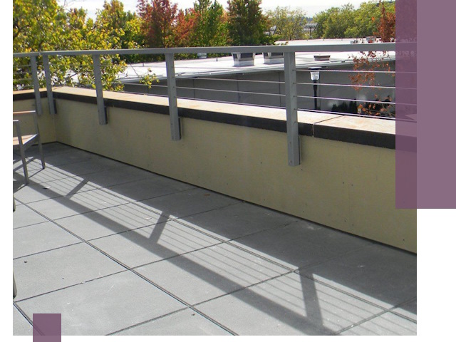 Металлические парапеты под ключ в Торжке: монтаж и изготовление